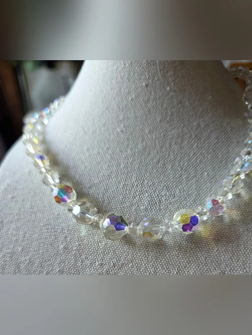 Vintage 1950s Aurora Borealis Faceted Crystal Bead Graduated Necklace
